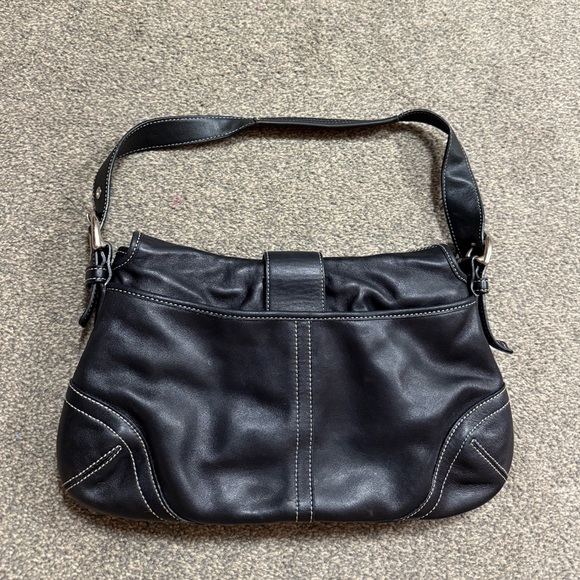 Vintage Coach Y2K Black Leather Soho Mini Baguette Timeless Flap Bag - Picture 6 of 9